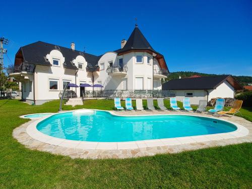 Villa Tünde with pool - Biró Tours Nr 150