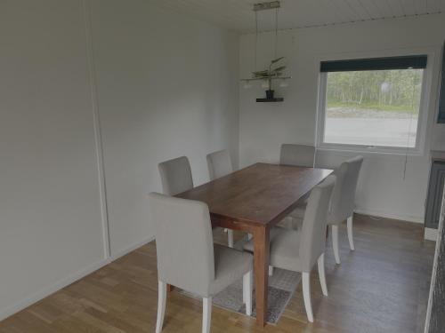 Billede fra billedgalleriet på Stort hus med mye plass i sentralt i Tromsø i Tromsø