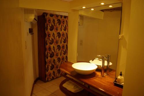 Phòng tắm tại Bed and breakfast Keur Niaye