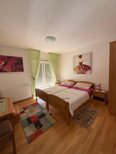 Llit o llits en una habitació de Plitvice Pension Perisic
