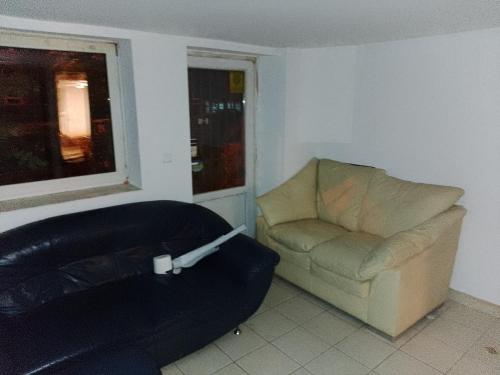 Budget & Cosy APART