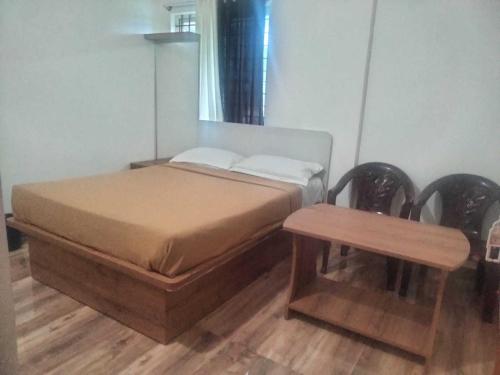 Gambar di galeri bagi Hotel O SRI SRINIVASA BOARDING & LODGING di Aivarkhandpur