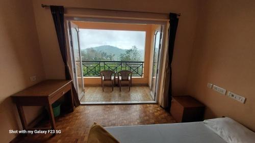 Γενική θέα στο βουνό ή θέα στο βουνό από  αυτό το δωμάτιο σε οικογενειακή κατοικία