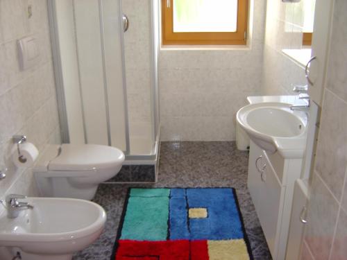 Koupelna v ubytování Appartements Oberleiter