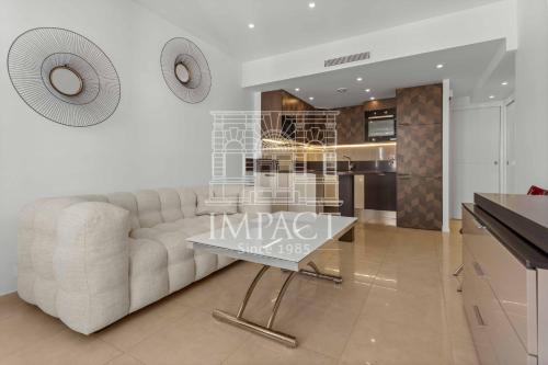 REF 2019 - Apartment for rent Cannes Center