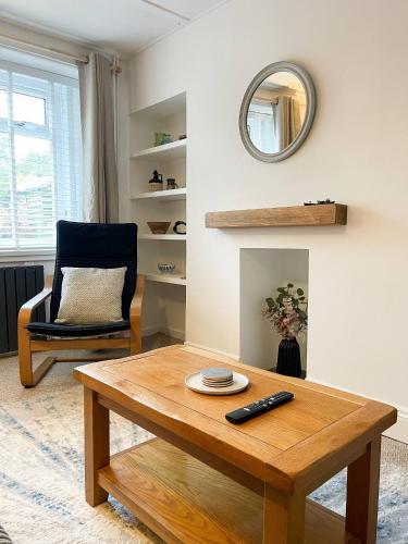 Fotografie z fotogalerie ubytování The Retreat, Cosy 1 Bed Cottage, Town Centre Location v destinaci Kirkcudbright