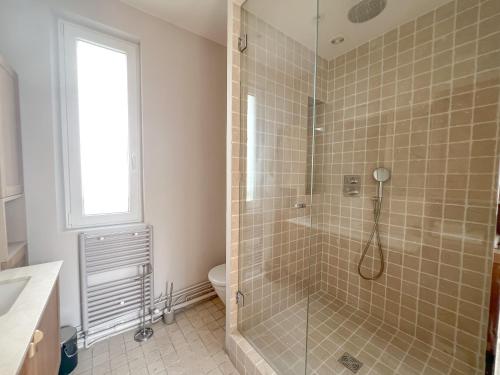 Ένα μπάνιο στο Maison chaleureuse à Paris !
