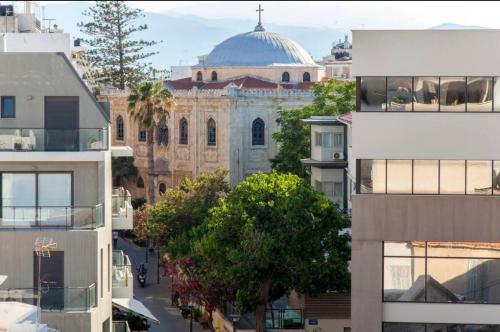 Το κτήριο όπου στεγάζεται  το διαμέρισμα