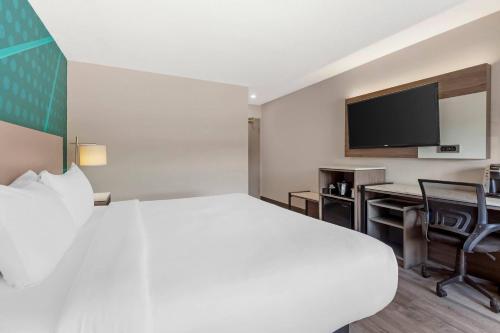 Postel nebo postele na pokoji v ubytování Comfort Inn