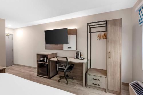 TV a/nebo společenská místnost v ubytování Comfort Inn