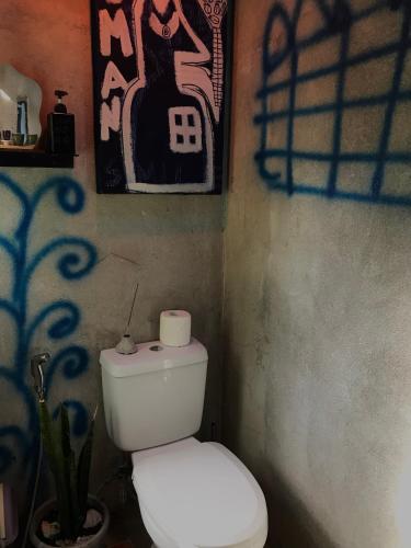Bilik mandi di The Art House