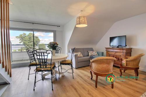 Gallery image of Tadorne de belon in Locmariaquer