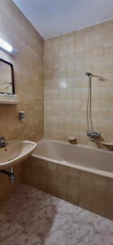 Un baño de Hotel Orchidea