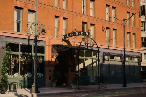 The Oxford Hotel in Thornton