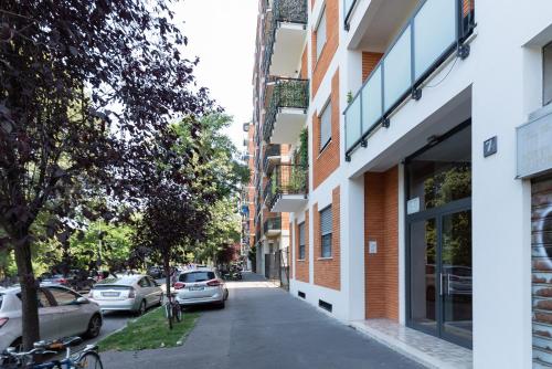 GuestHost - Piazza Tripoli Bright Apartments