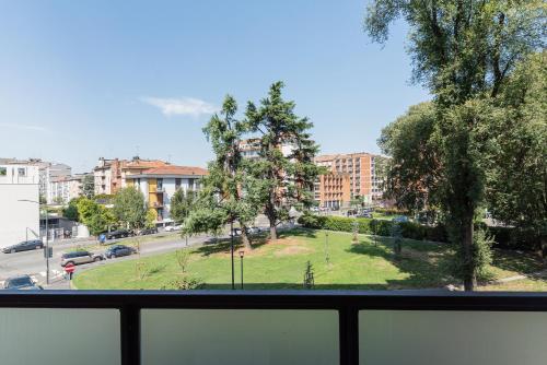 GuestHost - Piazza Tripoli Bright Apartments