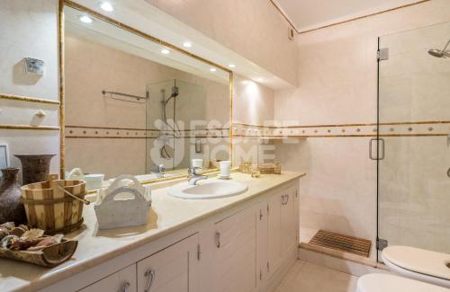 Et badeværelse på Casa do Levante