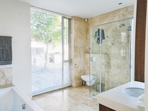 GND Properties Luxury Holiday Homeにあるバスルーム
