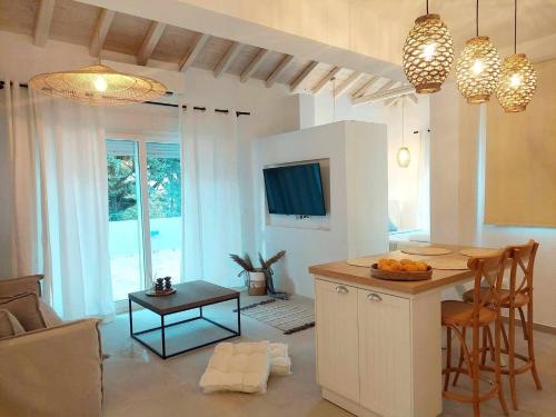 Maya Apartments Skiathos