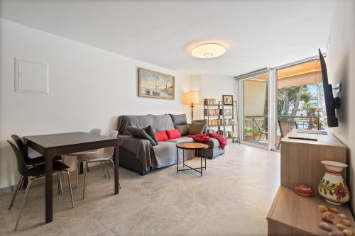 Beautiful Beachfront 2-bed in Playa Bella - RDR501
