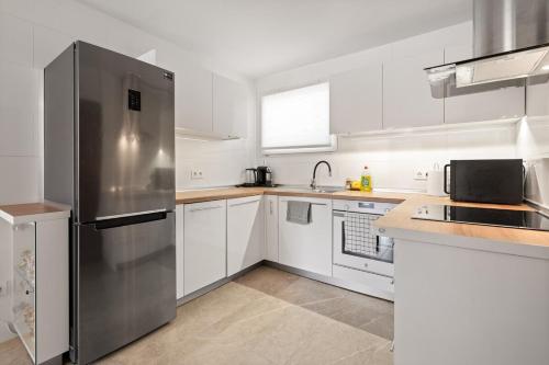 Beautiful Beachfront 2-bed in Playa Bella - RDR501