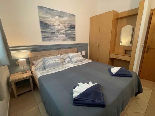 Apartment in Okrug Gornji with Two-Bedrooms 2