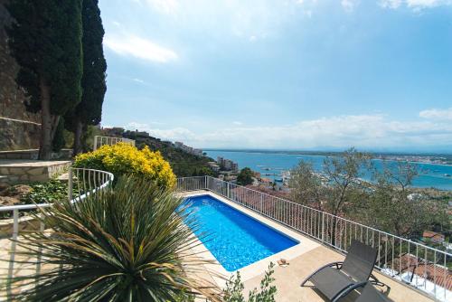 WELCS VILLA 280 EMP con piscina, vistas al mar y parking