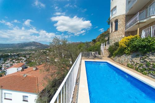 WELCS VILLA 280 EMP con piscina, vistas al mar y parking