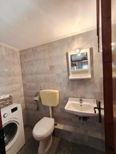 Un baño de Poseidon seaside home 2 in Ireo