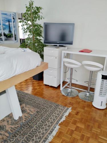 Charming Studio with terrasse - 1BP2P - Eiffel Tour