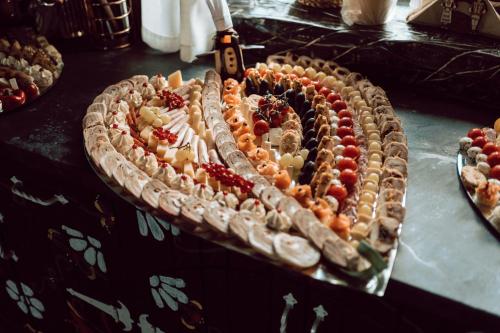 Jídlo v penzionu nebo okolí