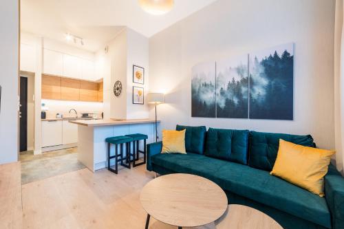Heart of Poznań Luxury Apartment by BookingHost
