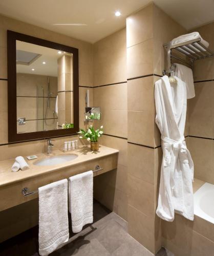 Koupelna v ubytování Starhotels Ritz