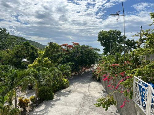 Un paisaje natural cerca de la casa de huéspedes