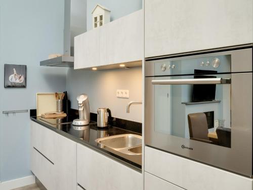 Η κουζίνα ή μικρή κουζίνα στο Modern Forest Retreat in Bergen