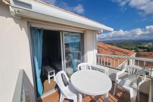 Residence "Le Lagon Bleu" with swimming pool