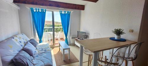 Residence "Le Lagon Bleu" with swimming pool