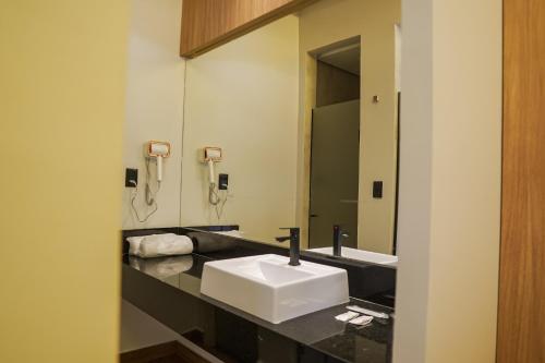 Ένα μπάνιο στο STILLUS - Hotel e Motel