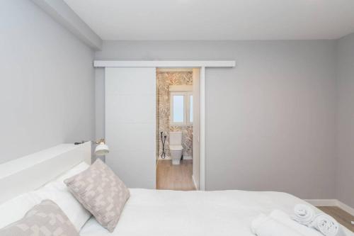 SG Simancas Plaza Apartments