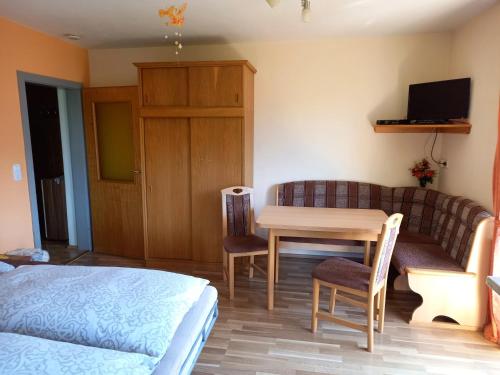 Postel nebo postele na pokoji v ubytování Tischnerhof Appartements