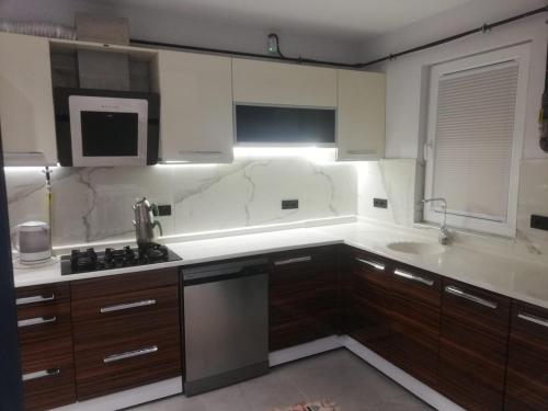 Η κουζίνα ή μικρή κουζίνα στο erciyeshouse25