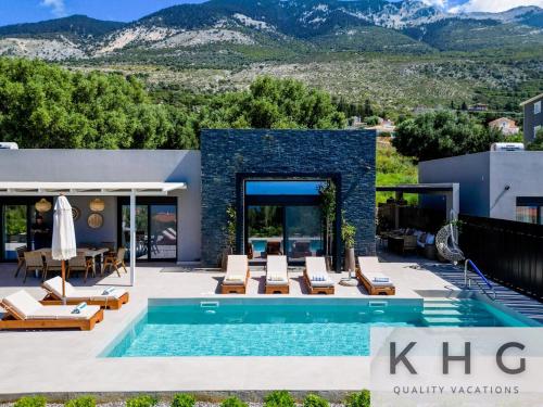 Photo de la galerie de l'établissement Villa Peristeri in Lourdata village!, à Lourdhata