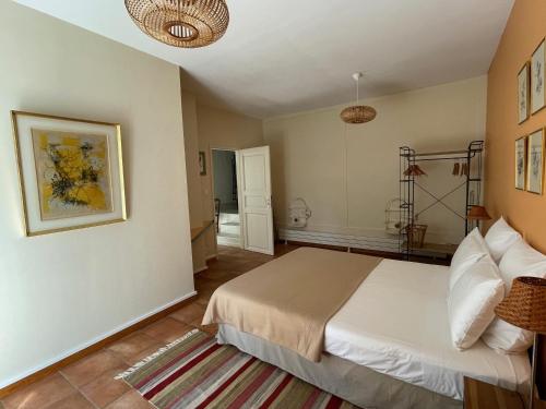 Foto Le Mas Sivan - maison provençale avec terrasse, parking sécurisé, climatisation, wifi 4