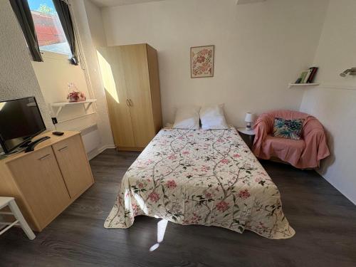 En eller flere senge i et værelse på Hirondelles 2