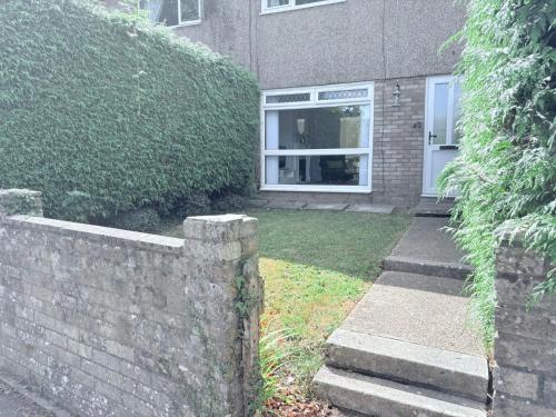 Hillrise - 3 bedroom house with garden photo 41