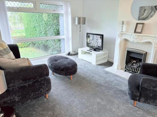 Hillrise - 3 bedroom house with garden photo 23