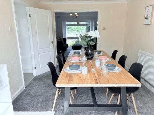Hillrise - 3 bedroom house with garden photo 20