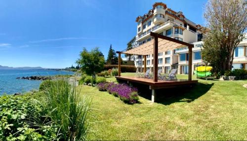 Φωτογραφία από το άλμπουμ του Cacique Inacayal Lake Hotel & Spa στο Σαν Κάρλος ντε Μπαριλότσε