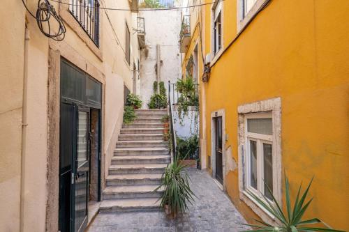 Serene Nest in Lisbon Old Town by Lisbeyond