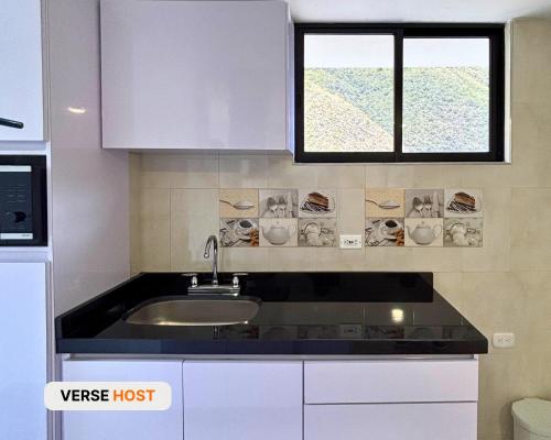 Una cocina o cocineta en Espectacular Finca en Sopó - Vía Pionono